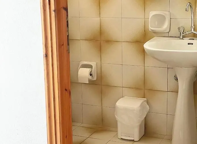 Wave Sea View 게스트하우스 3*